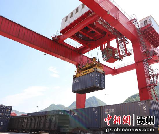 大數據驅動鐵路貨運，裝卸服務躍上云端