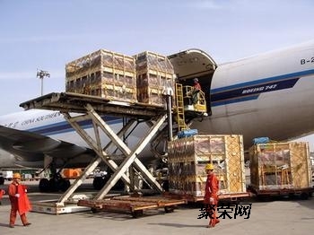 上海空運(yùn)口罩出口報(bào)關(guān)與貨代物流綜合解決方案及保潔服務(wù)聯(lián)動(dòng)